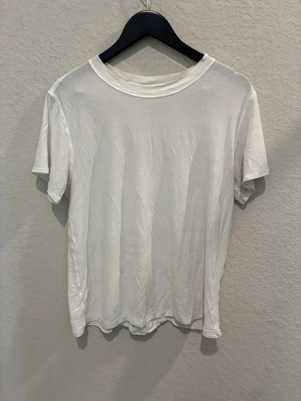 lululemon athletica White Short Sleeve Crew T-Shirt